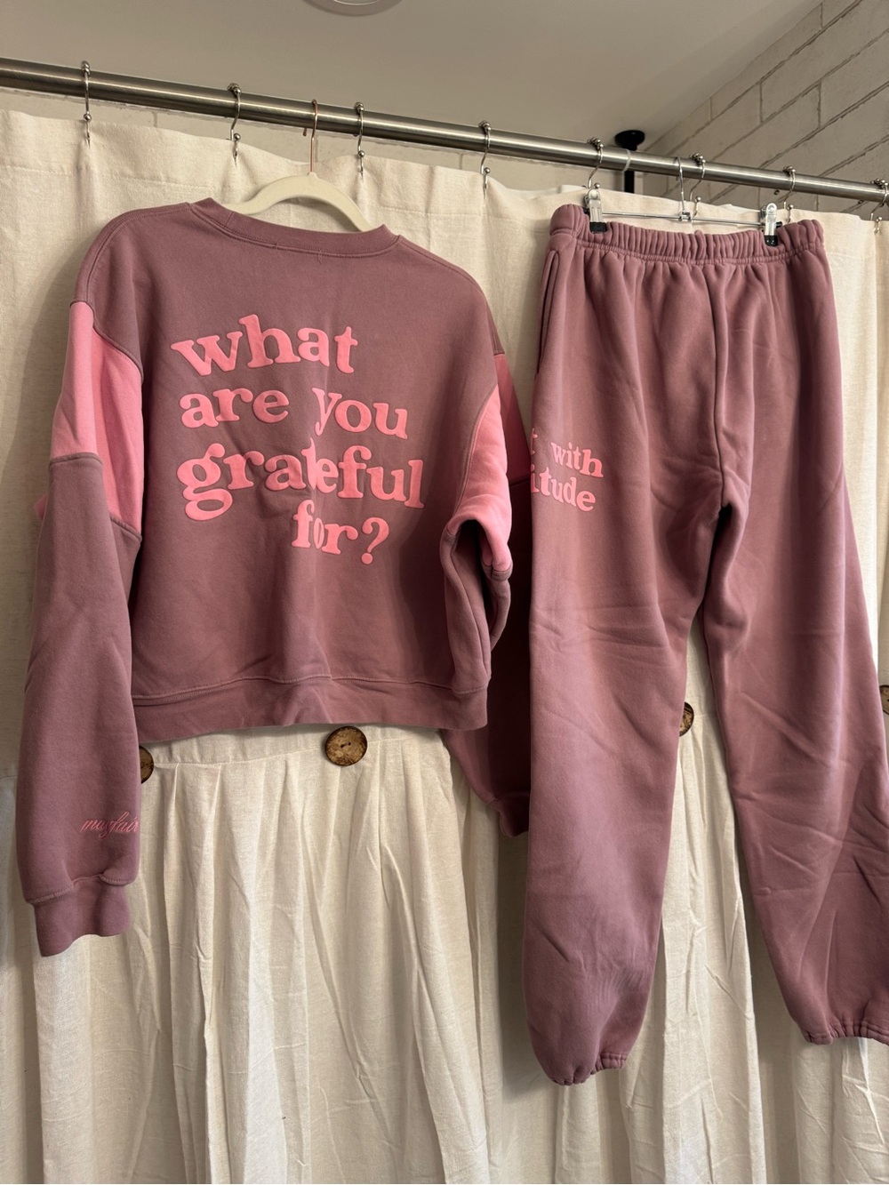 Start With Gratitude Pink Colorblock Cropped Sweatshirt - Picture 6 of 6